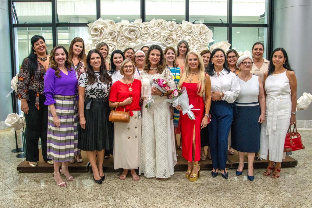 Exposição abre homenagens ao Dia das Mães no TJPR